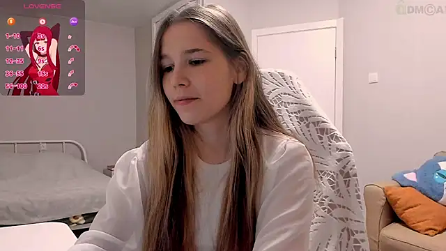 Snapshot of ValerieBubbles chatting on October 17, 2025, 12:36 am ValerieBubbles online show from October 17, 2025, 12:36 am