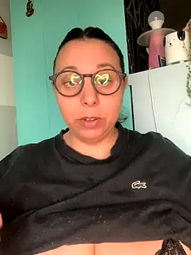 LupeLok online show from October 17, 2025, 8:54 pm