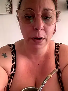 LupeLok online show from November 22, 2025, 8:29 pm