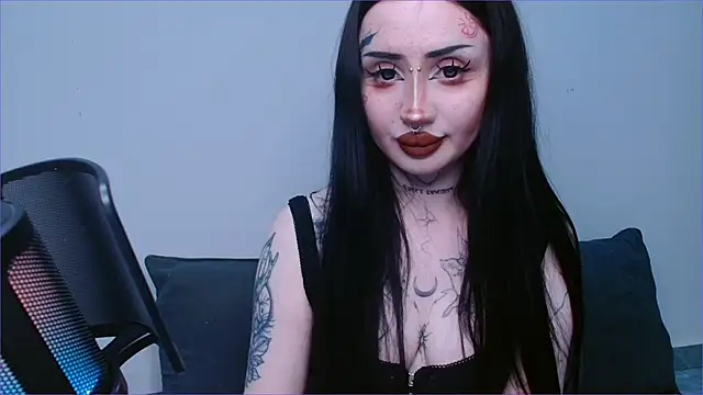 Snapshot of alisa_tattoogirl1 chatting on October 30, 2025, 10:28 pm alisa tattoogirl1 online show from October 30, 2025, 10:28 pm