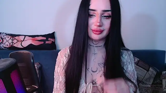 Snapshot of alisa_tattoogirl1 chatting on September 23, 2025, 3:52 pm alisa tattoogirl1 online show from September 23, 2025, 3:52 pm