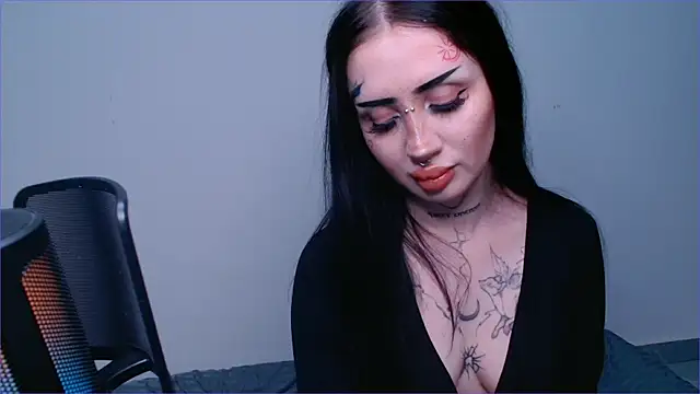 Snapshot of alisa_tattoogirl1 chatting on October 24, 2025, 1:26 am alisa tattoogirl1 online show from October 24, 2025, 1:26 am