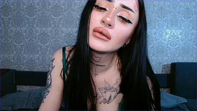 Snapshot of alisa_tattoogirl1 chatting on October 22, 2025, 9:46 pm alisa tattoogirl1 online show from October 22, 2025, 9:46 pm