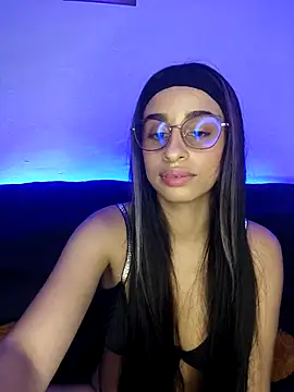 Snapshot of issis22 chatting on October 4, 2025, 3:08 am issis22 online show from October 4, 2025, 3:08 am