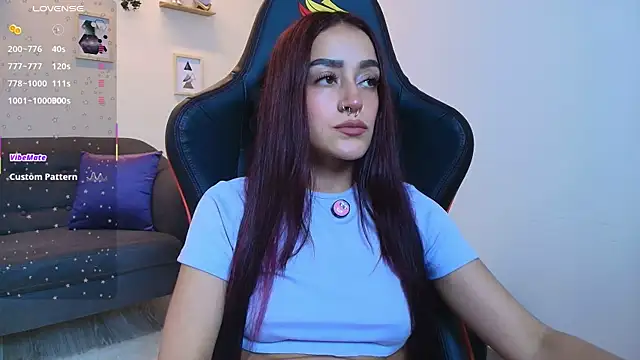 Snapshot of ViolethRosse chatting on September 24, 2025, 7:53 pm ViolethRosse online show from September 24, 2025, 7:53 pm