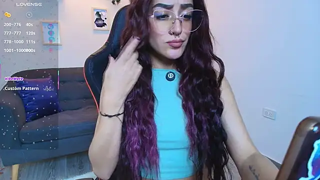 Snapshot of ViolethRosse chatting on September 30, 2025, 8:37 pm ViolethRosse online show from September 30, 2025, 8:37 pm