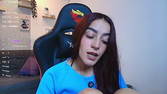 Snapshot of ViolethRosse chatting on September 22, 2025, 7:53 pm ViolethRosse online show from September 22, 2025, 7:53 pm