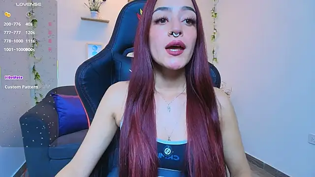 ViolethRosse online show from December 18, 2025, 8:12 pm