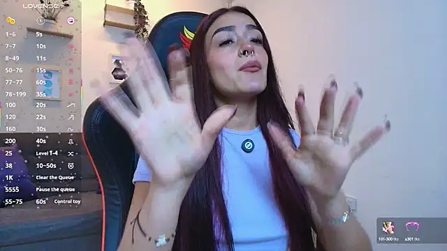 Snapshot of ViolethRosse chatting on September 26, 2025, 11:33 pm ViolethRosse online show from September 26, 2025, 11:33 pm