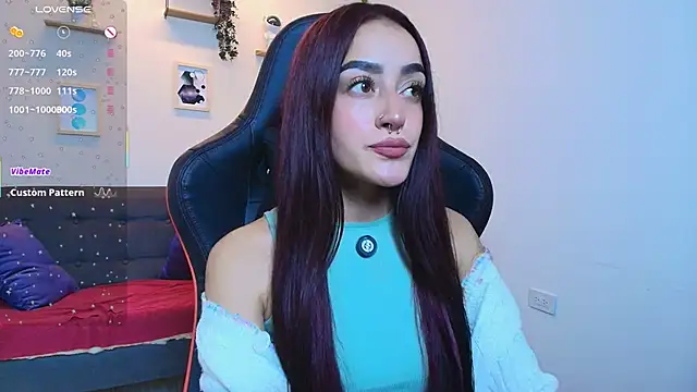 Snapshot of ViolethRosse chatting on September 17, 2025, 7:38 pm ViolethRosse online show from September 17, 2025, 7:38 pm