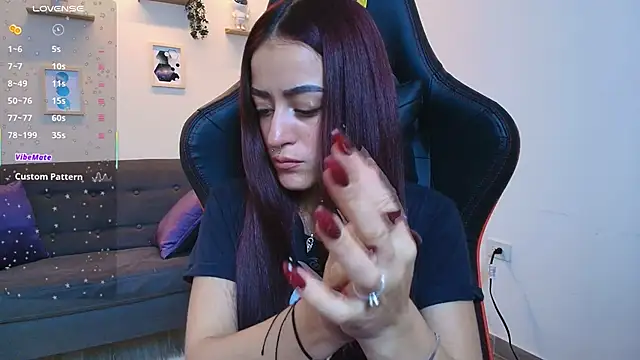 Snapshot of ViolethRosse chatting on September 27, 2025, 7:53 pm ViolethRosse online show from September 27, 2025, 7:53 pm