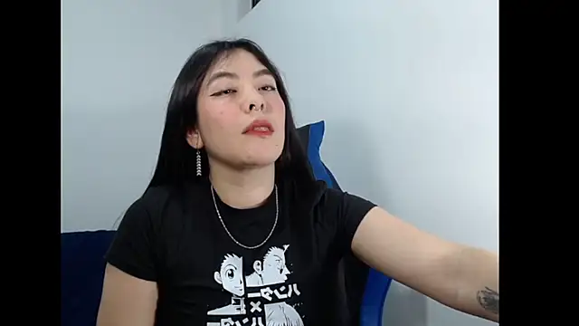 Snapshot of EloiseJun chatting on April 23, 2026, 4:41 am EloiseJun online show from April 23, 2026, 4:41 am