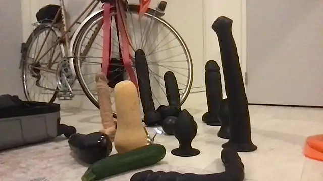 Snapshot of Zaak91190 chatting on November 5, 2025, 8:45 pm Zaak91190 online show from November 5, 2025, 8:45 pm