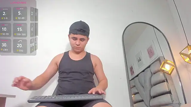 lianfox  online show from February 17, 2026, 1:30 pm