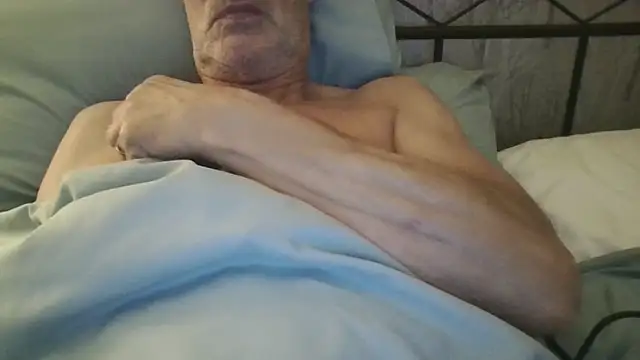 Snapshot of rogpb chatting on October 17, 2025, 10:22 pm rogpb online show from October 17, 2025, 10:22 pm