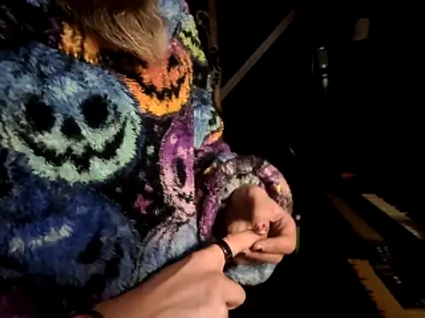 Snapshot of thejuicybacon chatting on February 28, 2026, 8:25 am thejuicybacon online show from February 28, 2026, 8:25 am