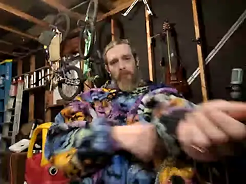 Snapshot of thejuicybacon chatting on February 15, 2026, 2:45 am thejuicybacon online show from February 15, 2026, 2:45 am