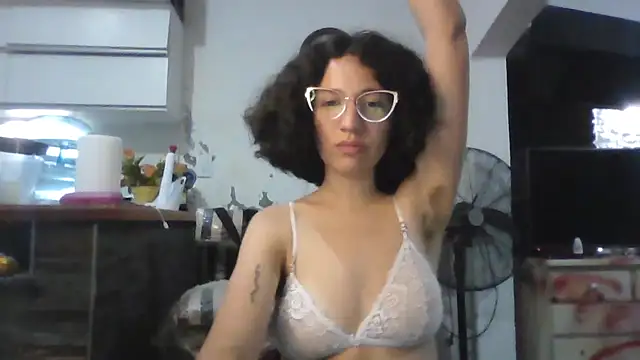 Snapshot of loliporomero chatting on November 15, 2025, 2:37 am loliporomero online show from November 15, 2025, 2:37 am