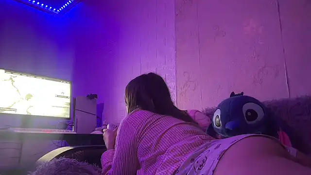 Snapshot of enyazhe chatting on November 6, 2025, 8:02 pm enyazhe online show from November 6, 2025, 8:02 pm