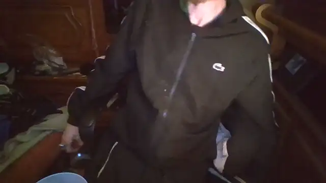 Snapshot of zipman92 chatting on December 22, 2025, 5:57 pm zipman92 online show from December 22, 2025, 5:57 pm