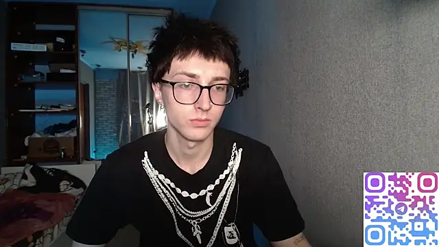 8goat online show from November 17, 2025, 4:33 pm