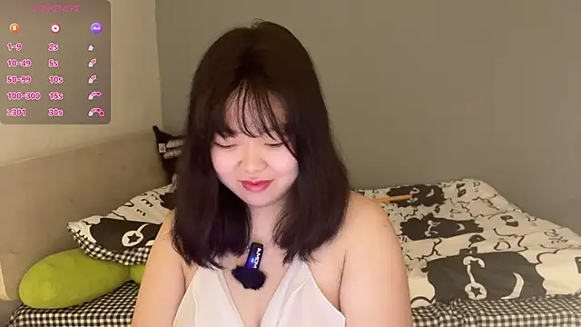 Snapshot of Kittenfishing chatting on October 14, 2025, 8:42 pm Kittenfishing online show from October 14, 2025, 8:42 pm