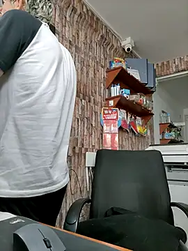 Snapshot of moorejhosua chatting on September 24, 2025, 7:42 pm moorejhosua online show from September 24, 2025, 7:42 pm