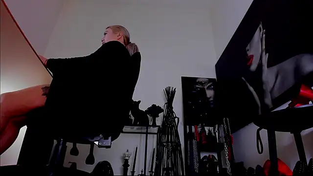 demisweet online show from February 14, 2026, 6:35 am