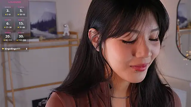 MoiraEger online show from November 20, 2025, 4:18 pm