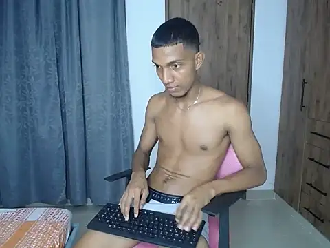 miguelmarcus online show from October 2, 2025, 11:41 pm