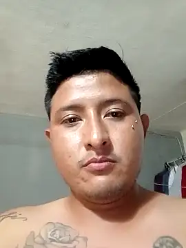 Snapshot of crees99 chatting on October 12, 2025, 7:10 am crees99 online show from October 12, 2025, 7:10 am