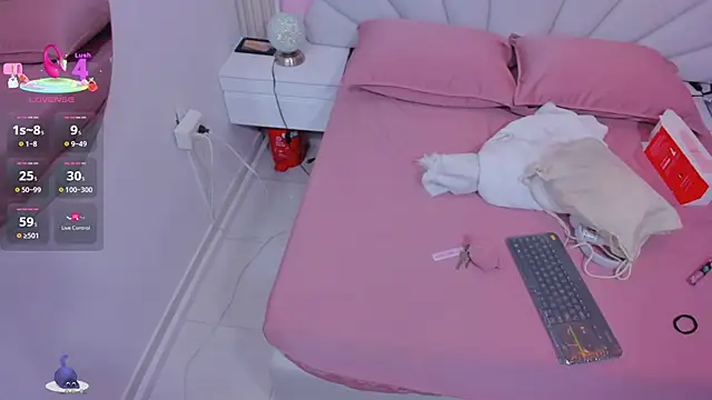 Snapshot of hinata_dolly chatting on January 16, 2026, 11:25 am hinata dolly online show from January 16, 2026, 11:25 am