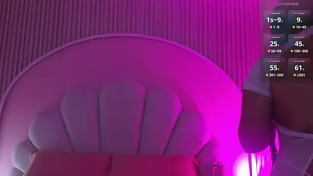 Snapshot of hinata_dolly chatting on October 2, 2025, 8:18 am hinata dolly online show from October 2, 2025, 8:18 am