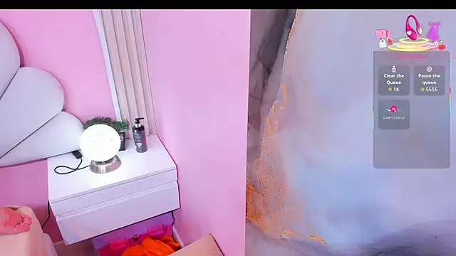 hinata dolly online show from November 9, 2025, 11:03 am