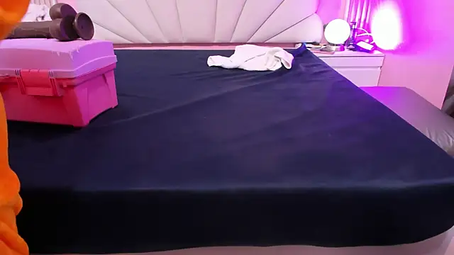 hinata dolly online show from November 8, 2025, 12:20 pm