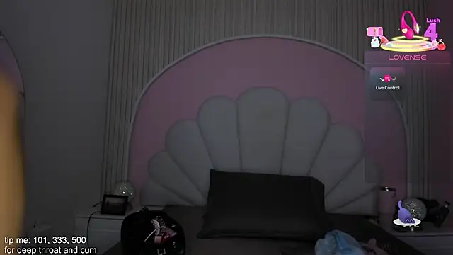 hinata dolly online show from December 3, 2025, 10:58 am