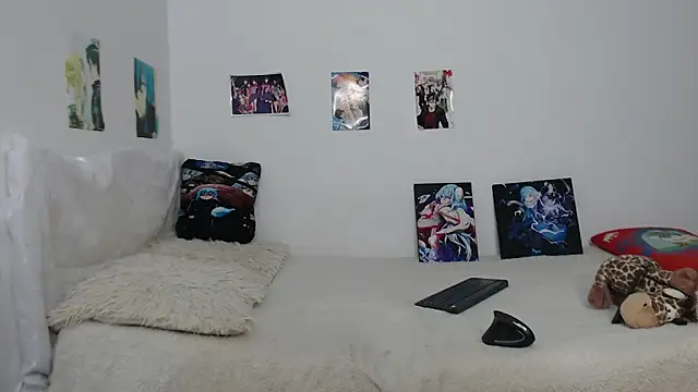 Rimuru17 online show from February 9, 2026, 4:10 am