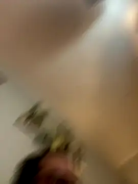 Snapshot of Lilbig_24 chatting on December 18, 2025, 3:27 pm Lilbig 24 online show from December 18, 2025, 3:27 pm