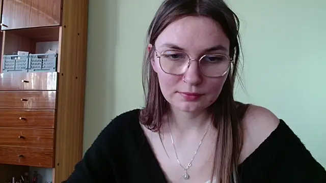LooveELLYx online show from January 24, 2025, 1:47 pm