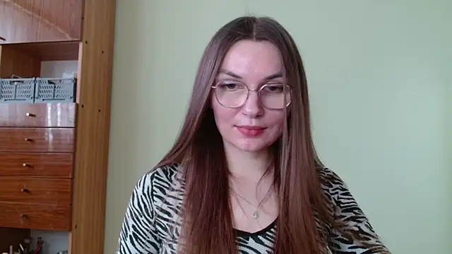 LooveELLYx online show from February 21, 2025, 11:01 am