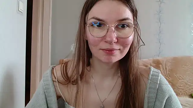 LooveELLYx online show from March 14, 2025, 8:21 am