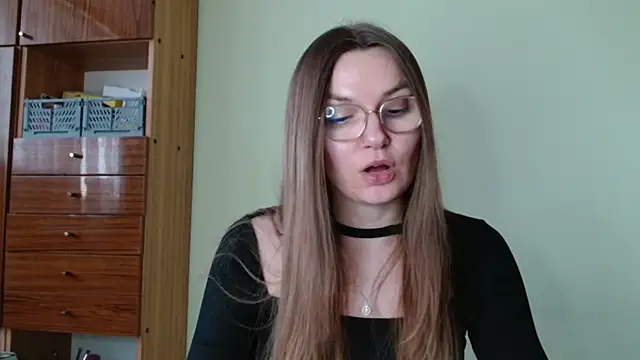 LooveELLYx online show from February 23, 2026, 2:28 pm