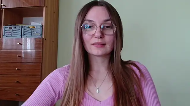 LooveELLYx online show from March 23, 2026, 2:28 pm