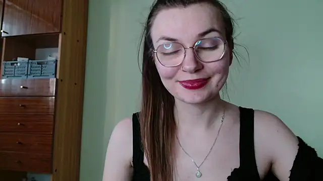 LooveELLYx online show from January 22, 2025, 2:35 pm