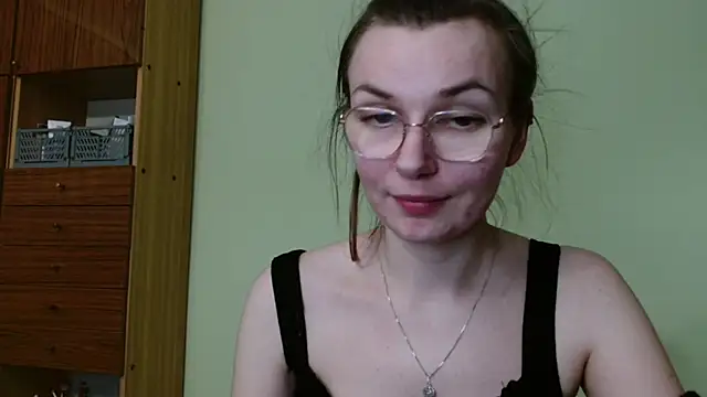 LooveELLYx online show from January 22, 2025, 8:59 pm