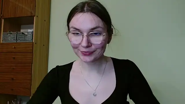 LooveELLYx online show from February 26, 2025, 8:58 pm
