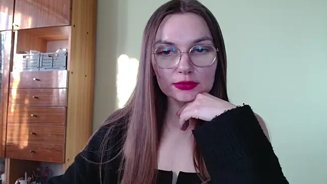 LooveELLYx online show from February 10, 2025, 2:26 pm