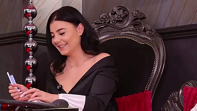 MistressEly online show from June 4, 2026, 11:26 am