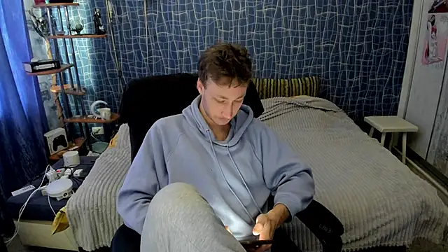 CuteBoy228 online show from April 14, 2026, 11:26 am