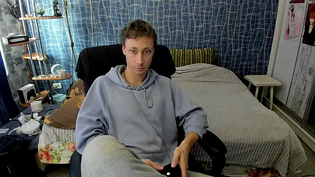 CuteBoy228 online show from April 17, 2026, 10:18 am